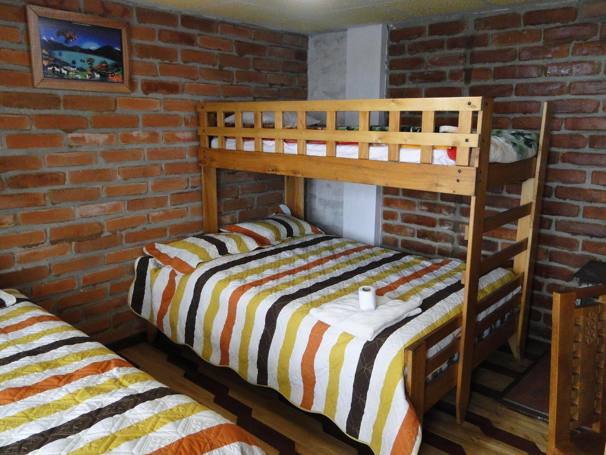 Hosteria Chukirawa Килотоа Экстерьер фото